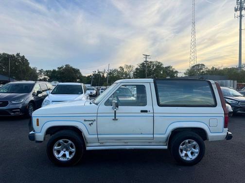 1986 Ford Bronco II Standard 2D Utility 4WD