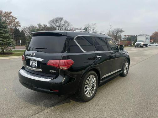 2017 INFINITI QX80 Base