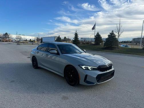 2023 BMW 330 330i Sedan 4D