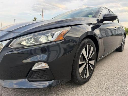 Storm Blue Metallic 2021 Nissan Altima 2.5 SV