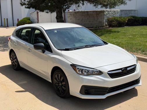 Crystal White Pearl 2022 Subaru Impreza Base