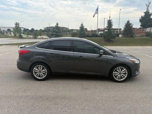 2017 Ford Focus Titanium