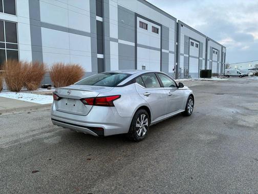 2023 Nissan Altima S FWD