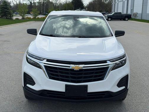 Summit White 2023 Chevrolet Equinox LS