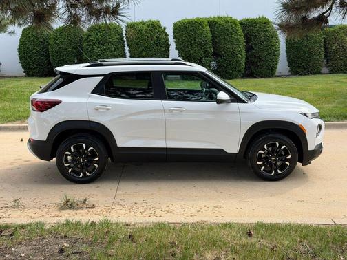 Summit White 2023 Chevrolet Trailblazer LT