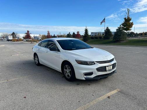 2017 Chevrolet Malibu 1LS