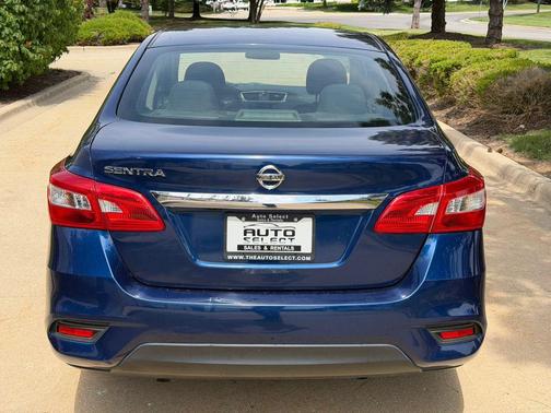 Deep Blue Pearl 2018 Nissan Sentra S