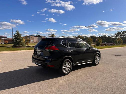 2017 Nissan Rogue SV