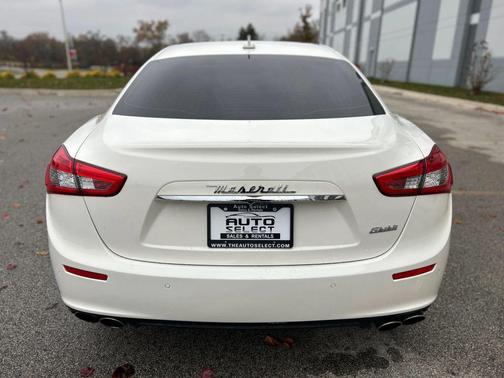 2017 Maserati Ghibli Base