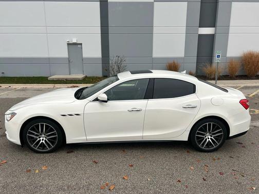 2017 Maserati Ghibli Base