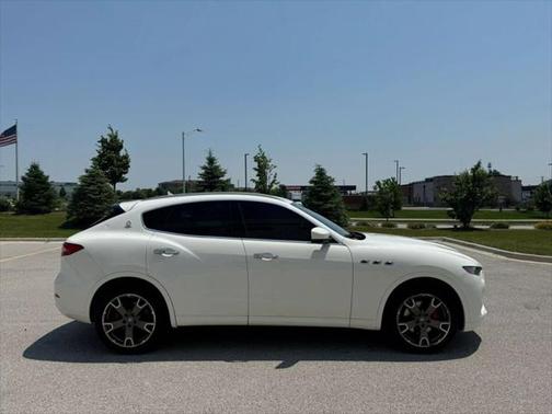 2017 Maserati Levante Base