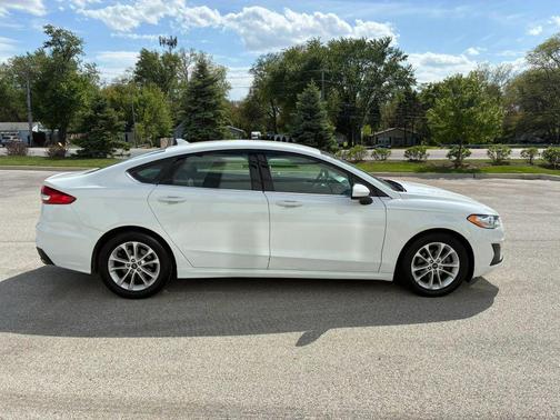 Oxford White 2020 Ford Fusion SE