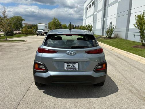 Sonic Silver 2019 Hyundai KONA SE
