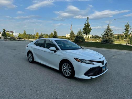 2019 Toyota Camry LE