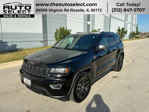 Diamond Black Crystal Pearlcoat 2017 Jeep Grand Cherokee Trailhawk