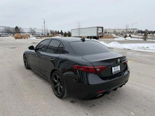 2019 Alfa Romeo Giulia Ti Sport
