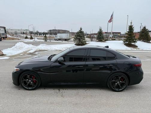 2019 Alfa Romeo Giulia Ti Sport