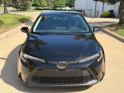Black 2025 Toyota Corolla LE