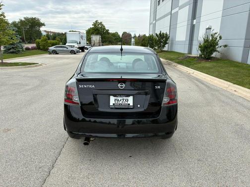 Super Black 2011 Nissan Sentra 2.0 SR