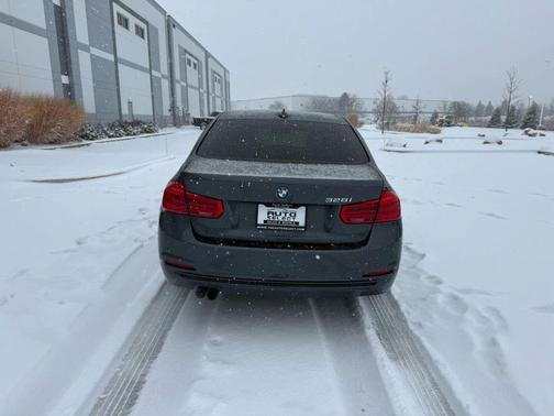 2016 BMW 328 328i Sedan 4D