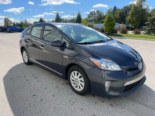 2014 Toyota Prius Plug-in Base