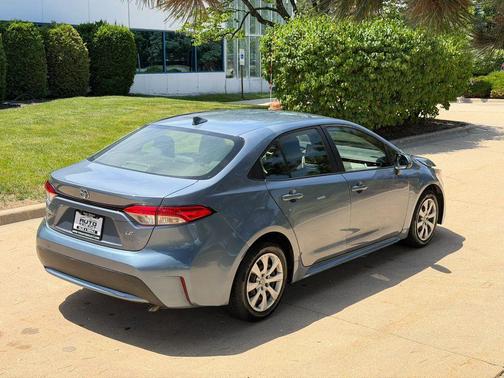 Celestite 2020 Toyota Corolla LE