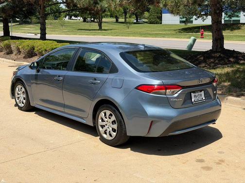 Celestite 2020 Toyota Corolla LE
