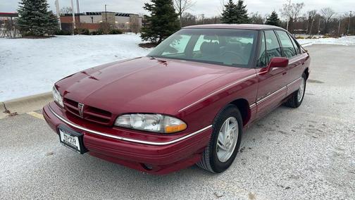 1992 Pontiac Bonneville SE