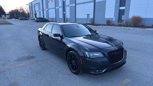 2017 Chrysler 300 S
