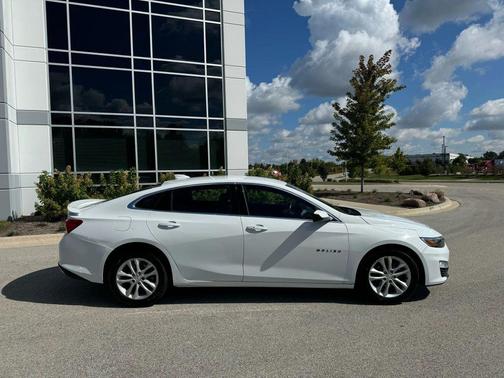 2020 Chevrolet Malibu FWD RS