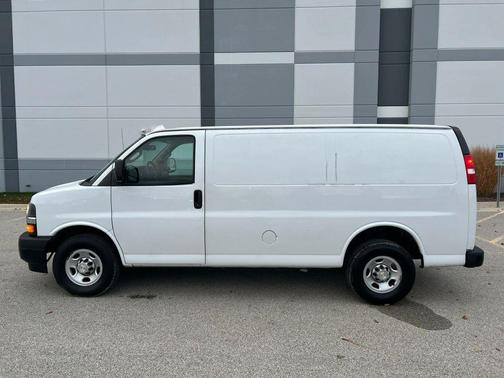 2021 Chevrolet Express 2500 RWD 2500 Regular Wheelbase WT