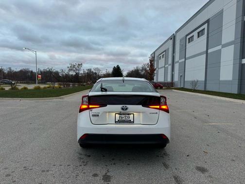 2020 Toyota Prius LE