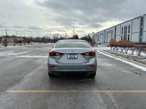 2015 Mazda Mazda3 i Sport