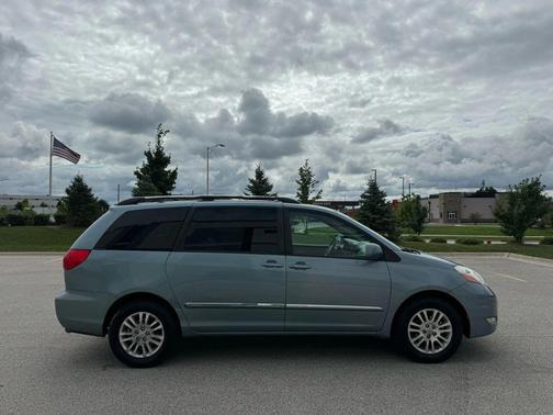 2008 Toyota Sienna XLE Limited