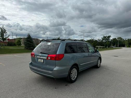 2008 Toyota Sienna XLE Limited