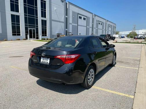 Black Sand Pearl 2016 Toyota Corolla LE