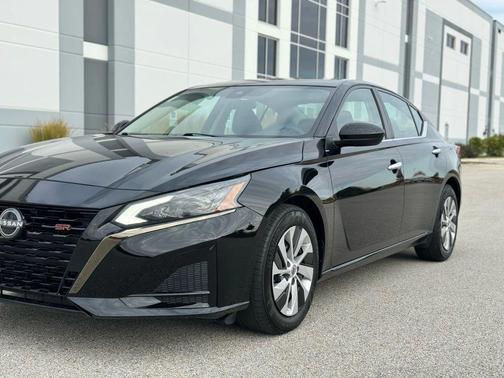 2023 Nissan Altima S FWD