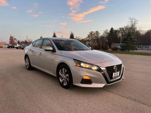 2022 Nissan Altima S FWD