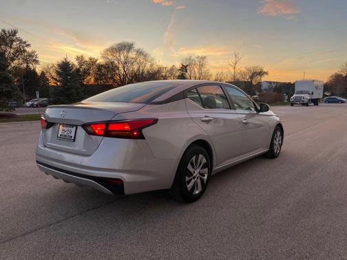 2022 Nissan Altima S FWD