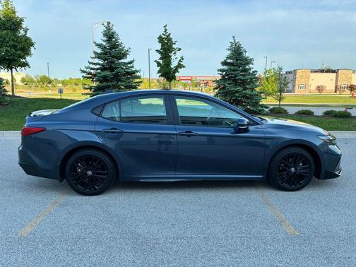 Dark Cosmos 2026 Toyota Camry SE