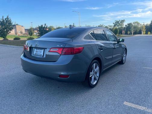 2013 Acura ILX 2.0L Technology