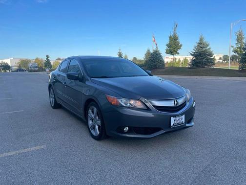 2013 Acura ILX 2.0L Technology