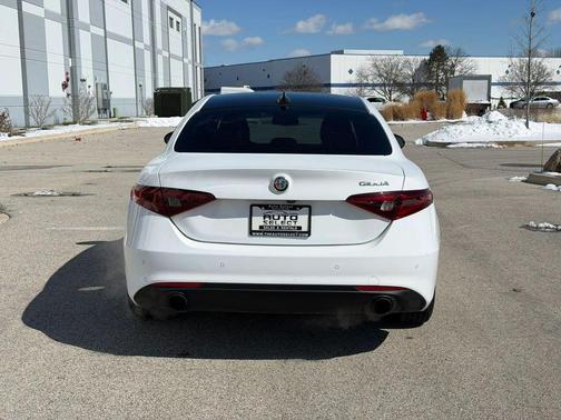 2022 Alfa Romeo Giulia Ti