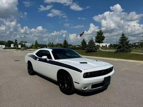 2015 Dodge Challenger SXT Plus