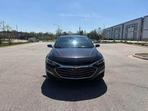 Mosaic Black Metallic 2023 Chevrolet Malibu FWD 1LT