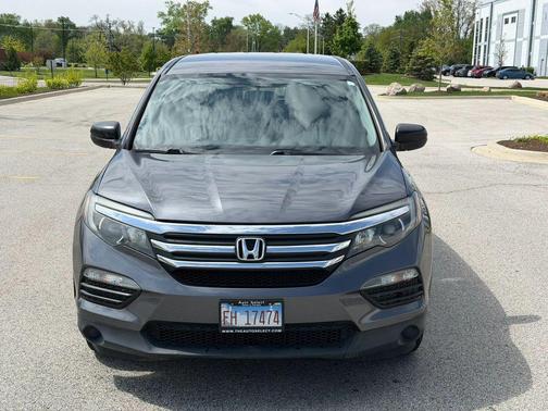 Modern Steel Metallic 2016 Honda Pilot LX