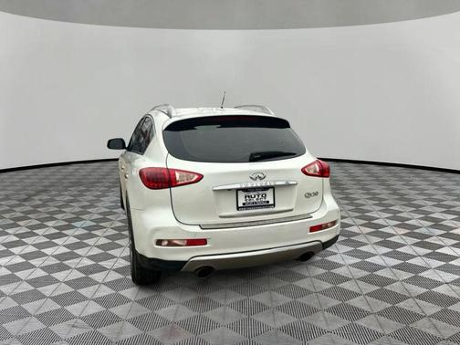 Majestic White 2016 INFINITI QX50 Base