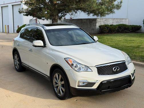 Majestic White 2016 INFINITI QX50 Base