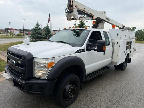 2012 Ford F-450 162  W.B. 4D
