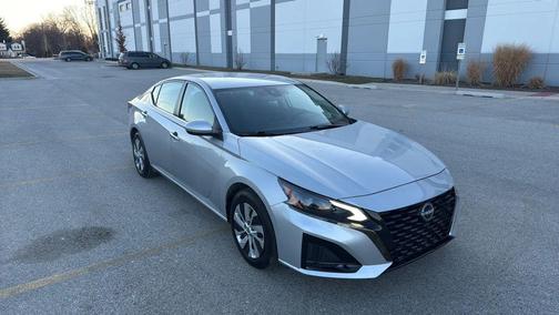 2023 Nissan Altima S FWD